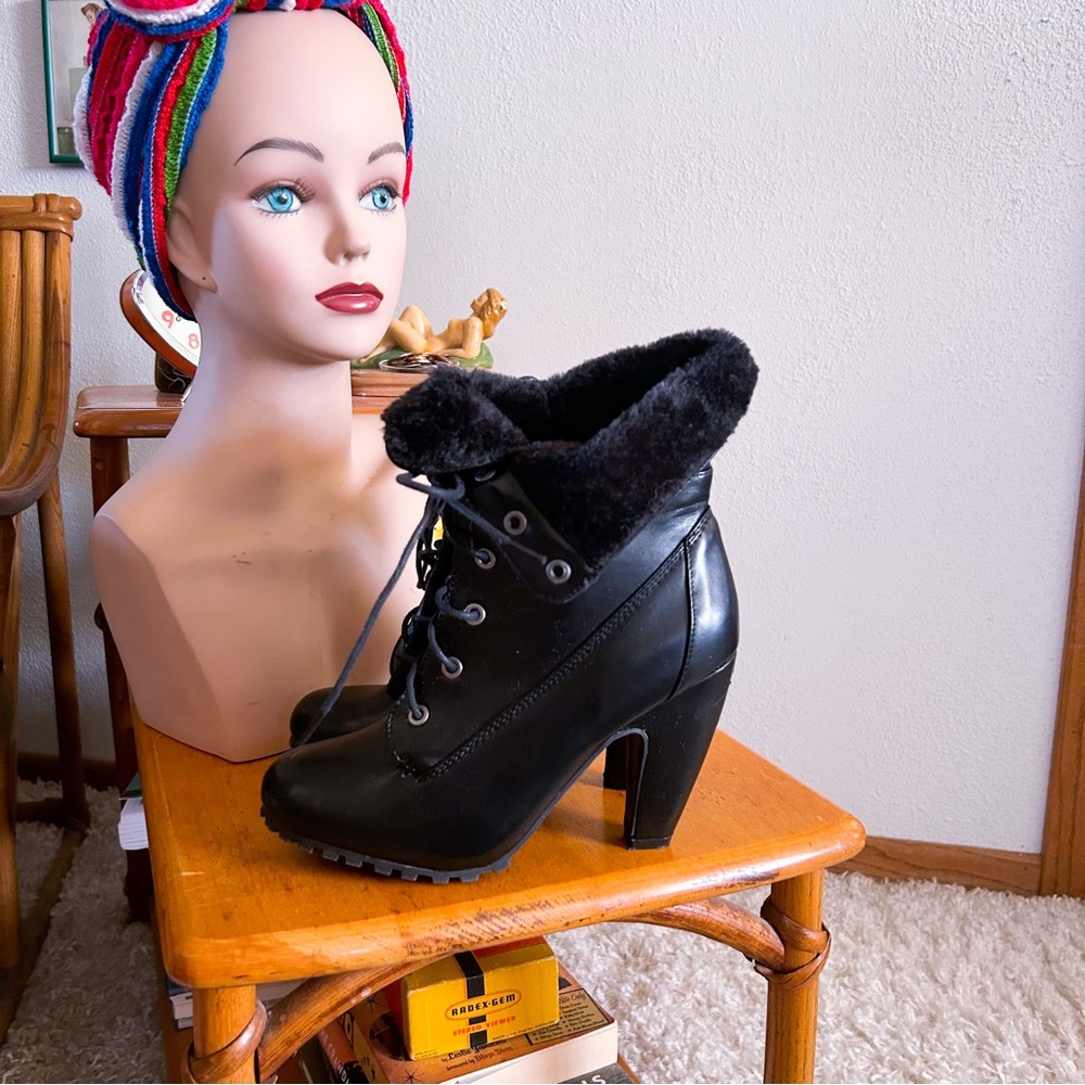 SOLD Retro Black Ankle Boots 9 Heel Bootie Faux Fur - Picture 1 of 8